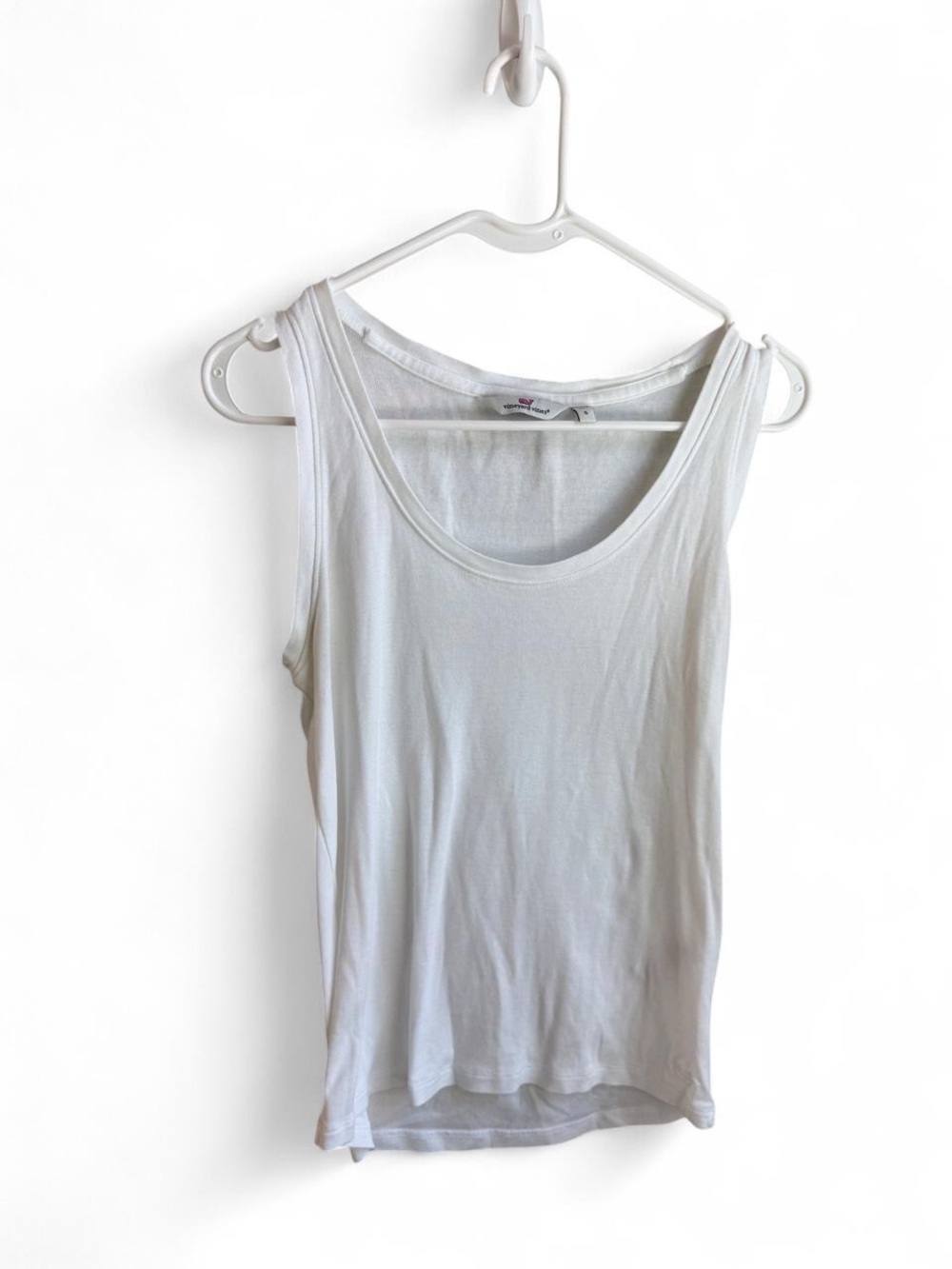 Vineyard Vines White Scoop Neck Tank Top